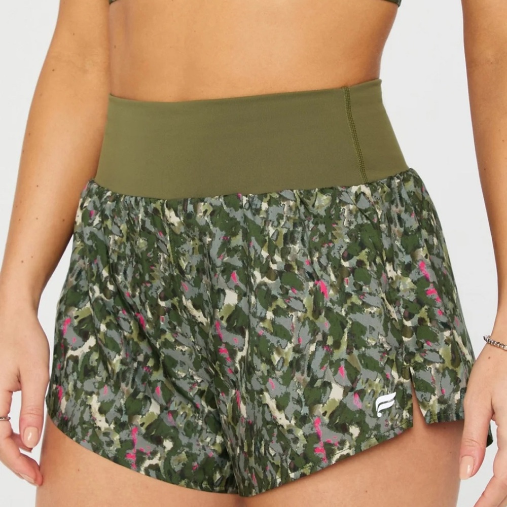 Fabletics - Sun Chaser Short 3"